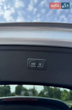 Внедорожник / Кроссовер Audi Q5 2021 в 