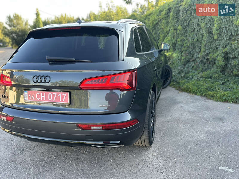 Внедорожник / Кроссовер Audi Q5 2018 в Полтаве