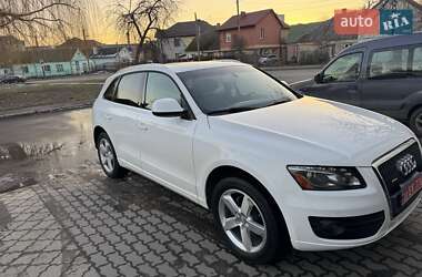 Внедорожник / Кроссовер Audi Q5 2010 в 