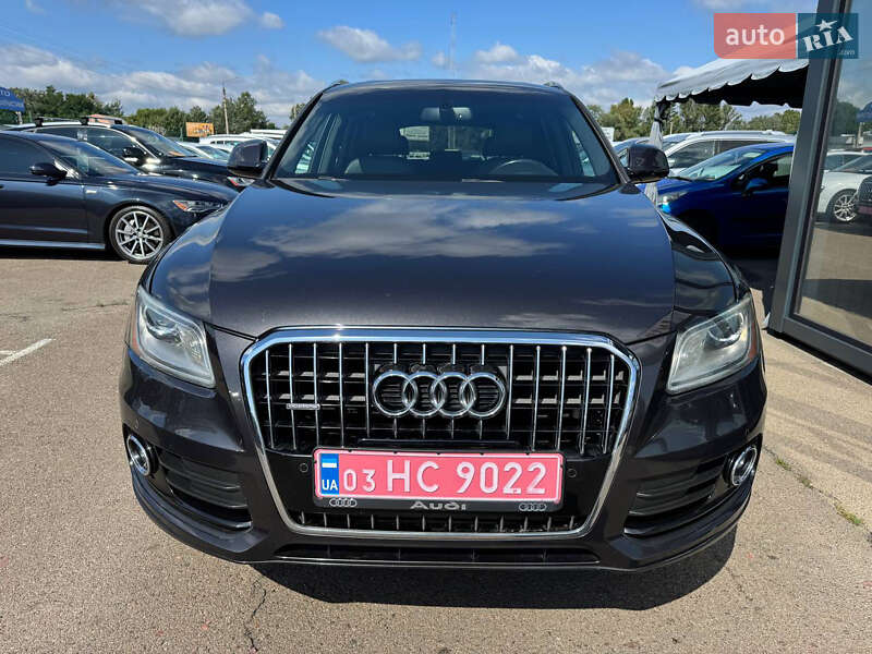 Внедорожник / Кроссовер Audi Q5 2015 в 