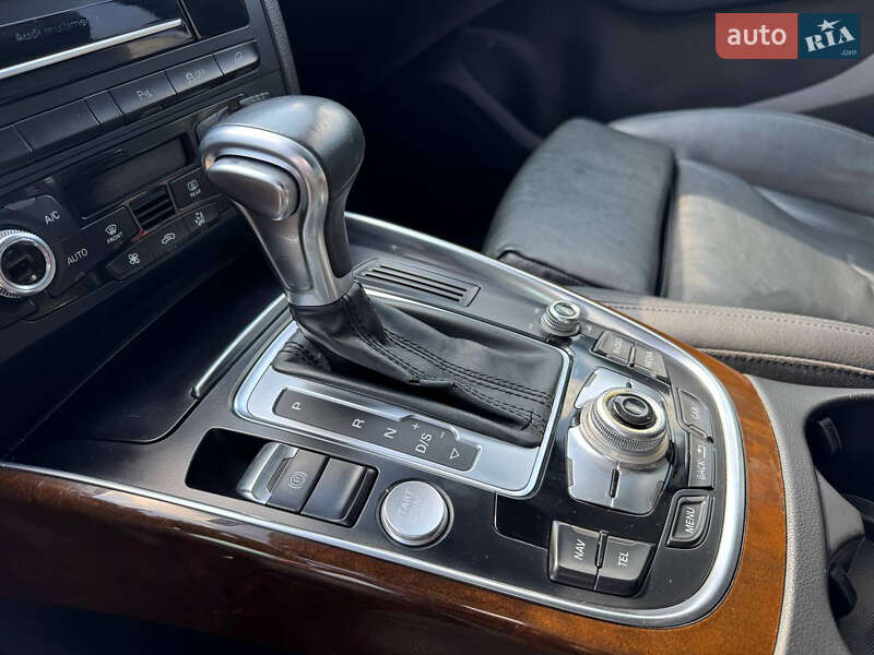 Внедорожник / Кроссовер Audi Q5 2015 в Киеве
