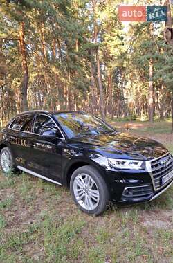 Внедорожник / Кроссовер Audi Q5 2019 в 
