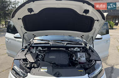 Внедорожник / Кроссовер Audi Q5 2020 в 