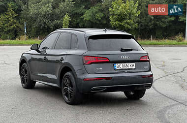 Внедорожник / Кроссовер Audi Q5 2017 в 