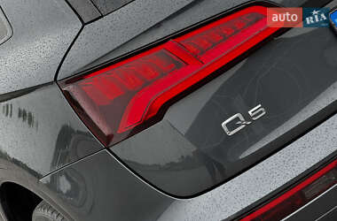 Внедорожник / Кроссовер Audi Q5 2017 в 