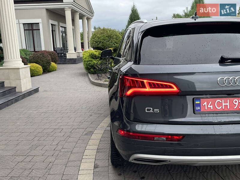 Внедорожник / Кроссовер Audi Q5 2019 в Стрые