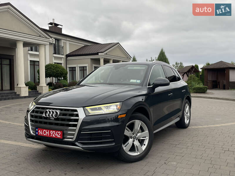 Внедорожник / Кроссовер Audi Q5 2019 в Стрые
