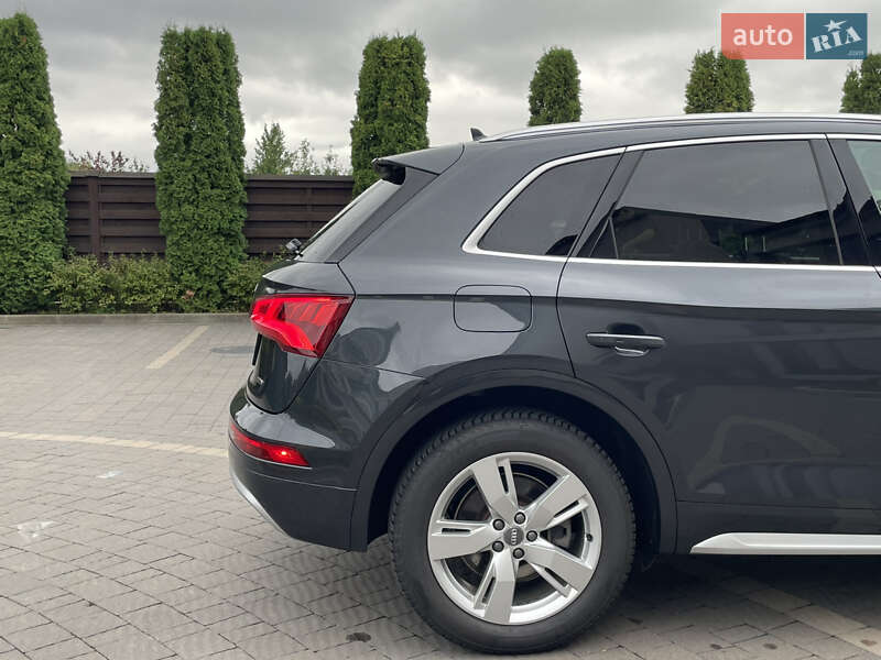 Внедорожник / Кроссовер Audi Q5 2019 в Стрые