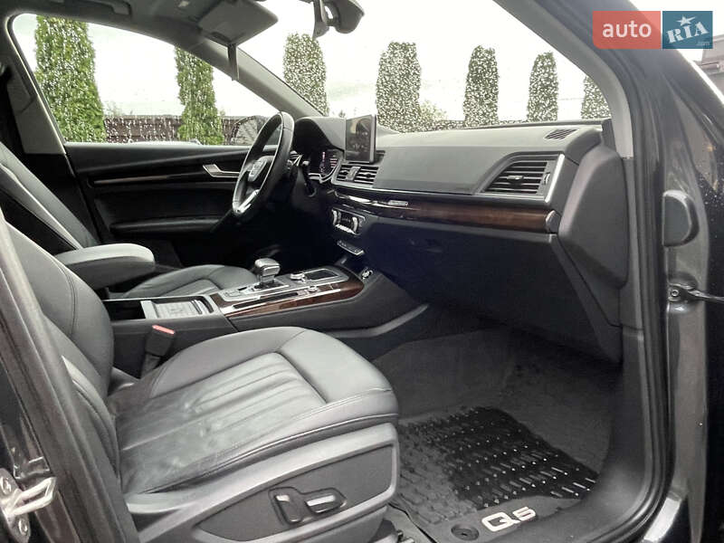 Внедорожник / Кроссовер Audi Q5 2019 в Стрые