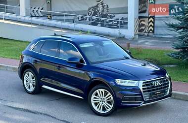 Внедорожник / Кроссовер Audi Q5 2019 в 