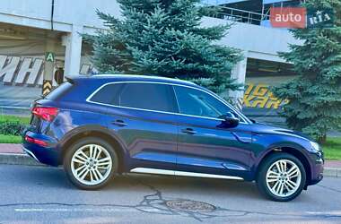 Внедорожник / Кроссовер Audi Q5 2019 в 