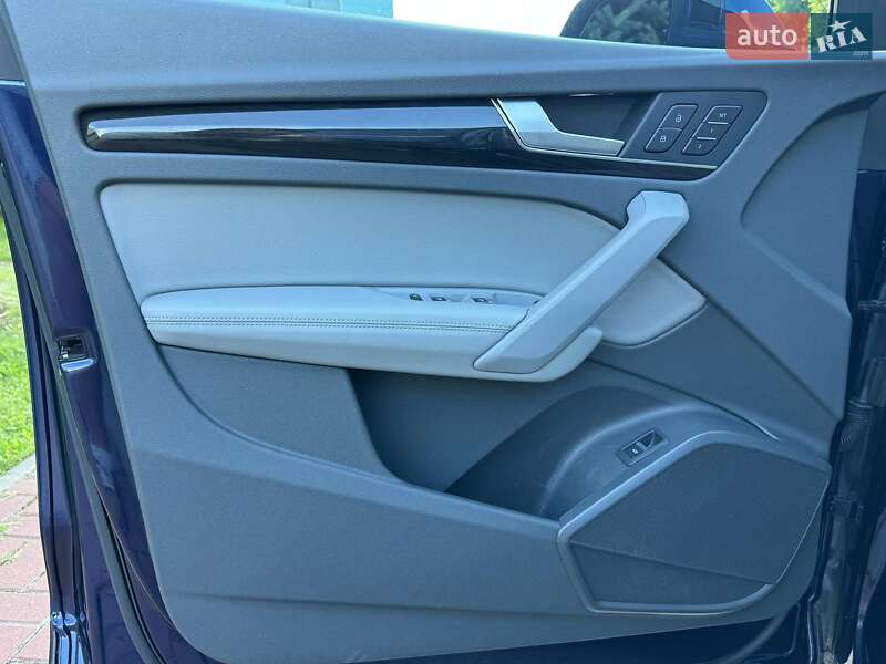 Внедорожник / Кроссовер Audi Q5 2019 в Киеве