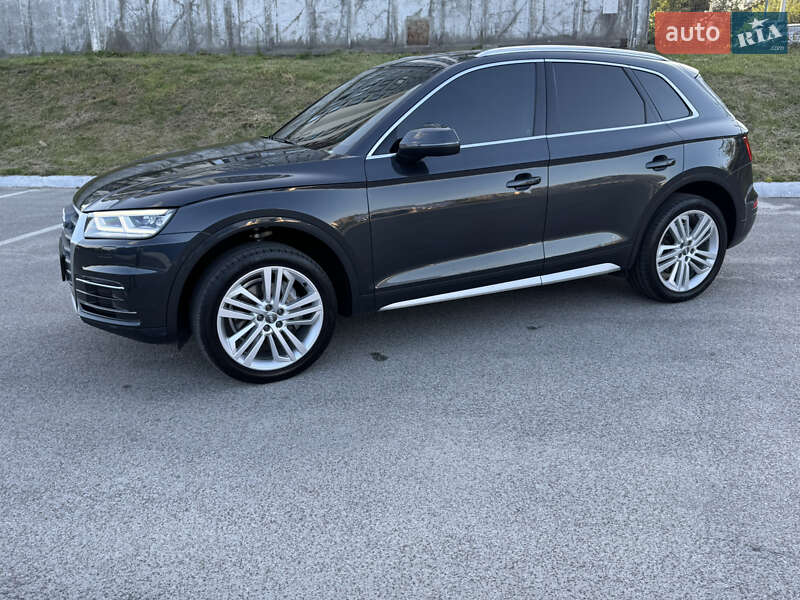 Внедорожник / Кроссовер Audi Q5 2019 в Львове