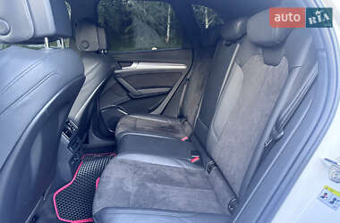 Внедорожник / Кроссовер Audi Q5 2018 в 