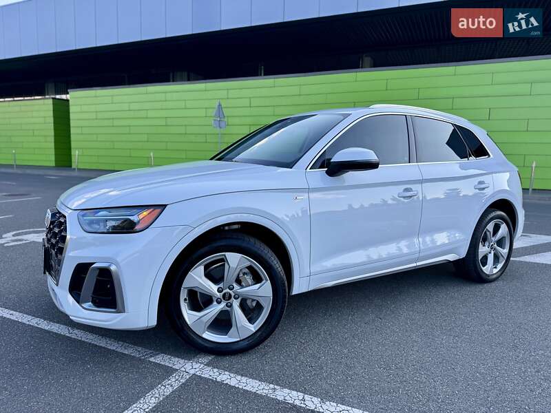 Внедорожник / Кроссовер Audi Q5 2023 в Киеве