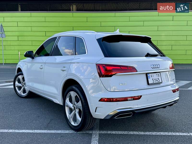 Внедорожник / Кроссовер Audi Q5 2023 в Киеве