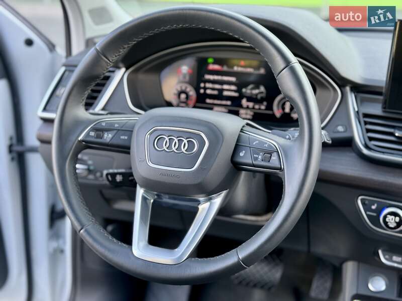 Внедорожник / Кроссовер Audi Q5 2023 в Киеве