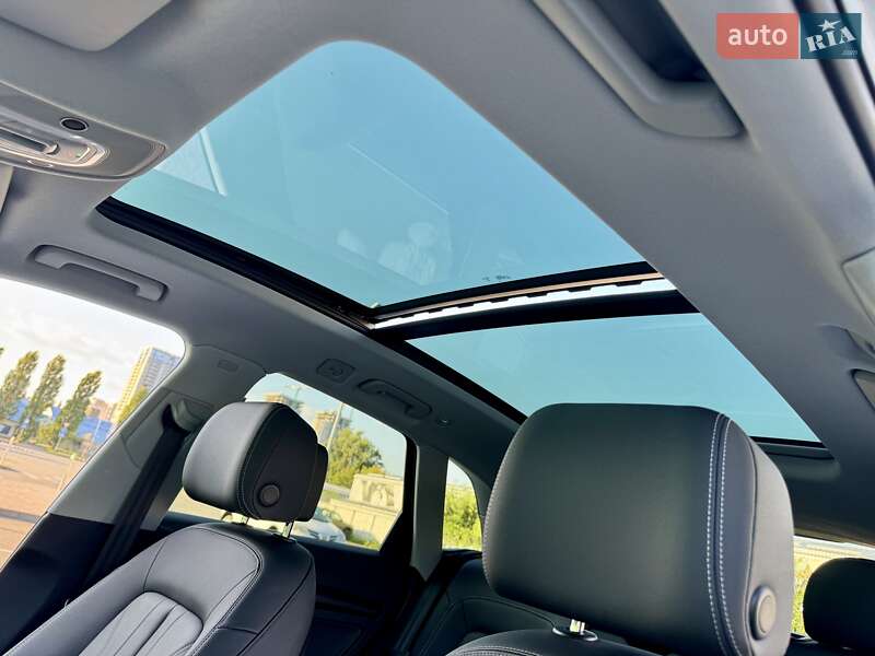 Внедорожник / Кроссовер Audi Q5 2023 в Киеве