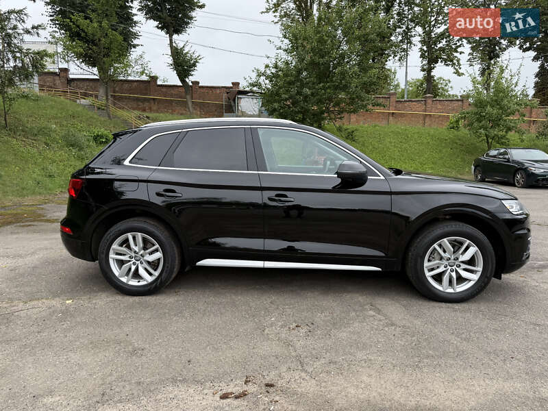 Внедорожник / Кроссовер Audi Q5 2019 в Виннице