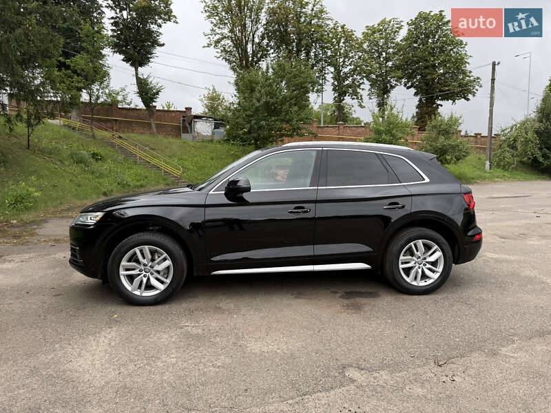 Внедорожник / Кроссовер Audi Q5 2019 в Виннице