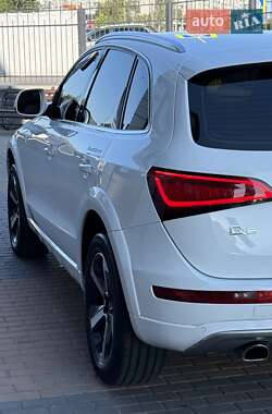 Внедорожник / Кроссовер Audi Q5 2016 в 