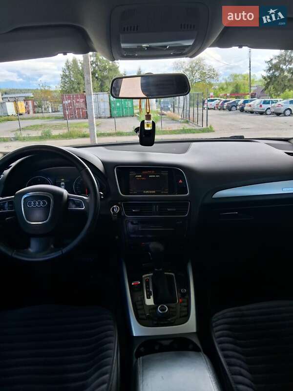 Внедорожник / Кроссовер Audi Q5 2010 в Чорткове