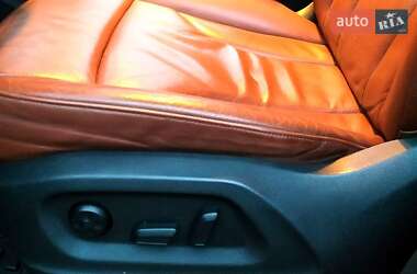 Внедорожник / Кроссовер Audi Q5 2011 в 