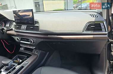 Внедорожник / Кроссовер Audi Q5 2022 в 