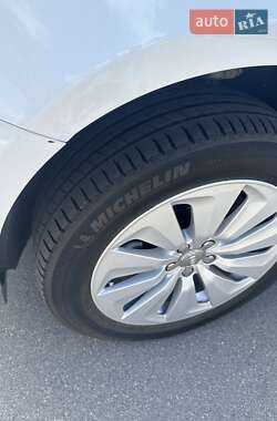 Внедорожник / Кроссовер Audi Q5 2013 в 