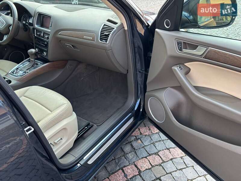 Внедорожник / Кроссовер Audi Q5 2013 в Луцке