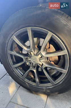 Внедорожник / Кроссовер Audi Q5 2012 в 