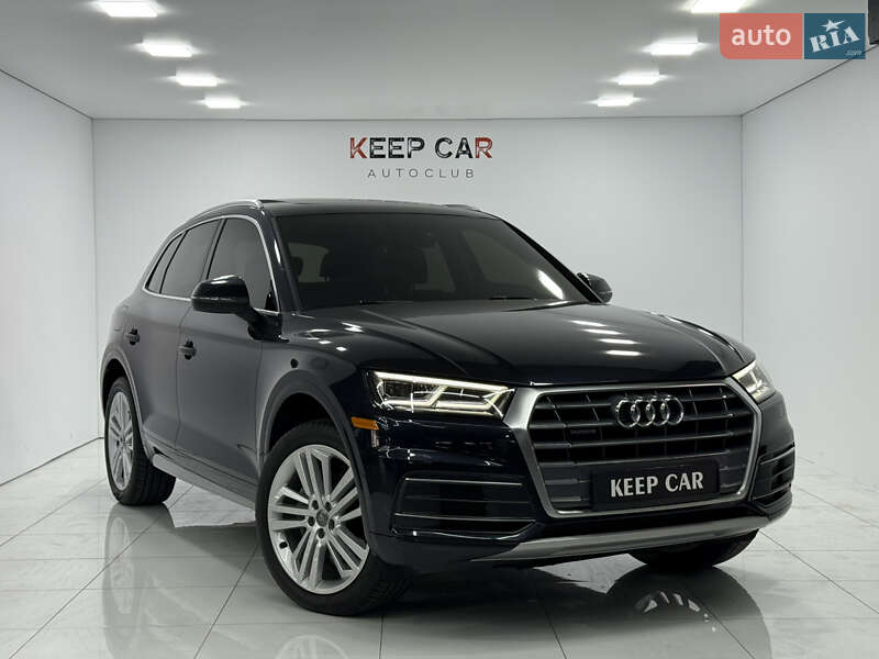 Внедорожник / Кроссовер Audi Q5 2019 в 