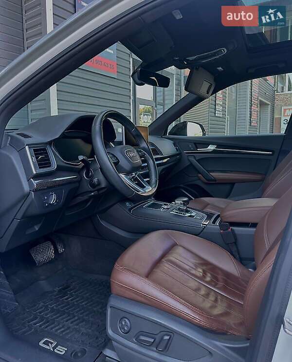 Внедорожник / Кроссовер Audi Q5 2019 в Львове