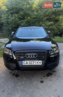 Внедорожник / Кроссовер Audi Q5 2010 в 