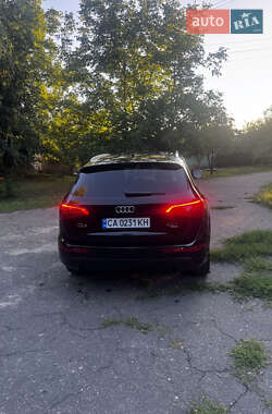Внедорожник / Кроссовер Audi Q5 2010 в 