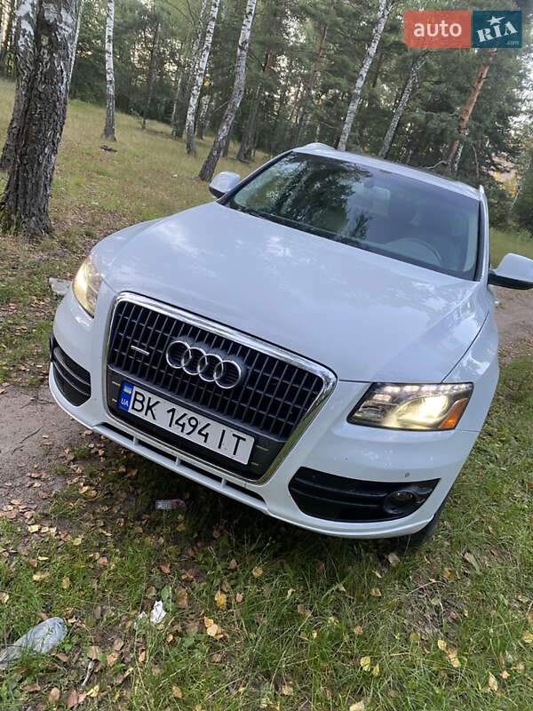 Внедорожник / Кроссовер Audi Q5 2011 в Ровно