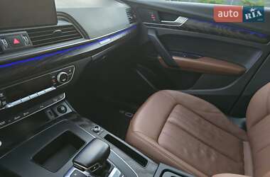 Внедорожник / Кроссовер Audi Q5 2022 в 