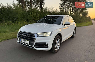 Внедорожник / Кроссовер Audi Q5 2017 в 
