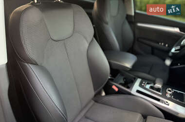 Внедорожник / Кроссовер Audi Q5 2017 в 
