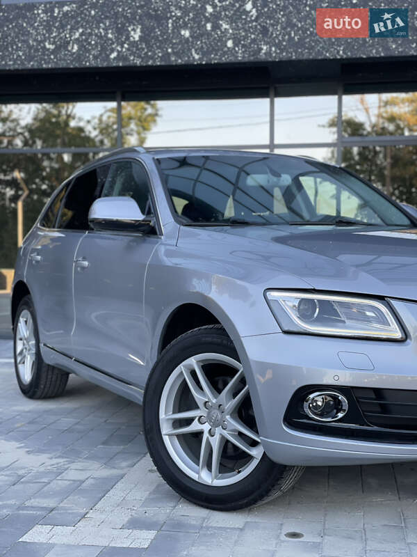 Внедорожник / Кроссовер Audi Q5 2015 в Стрые