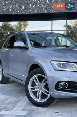 Внедорожник / Кроссовер Audi Q5 2015 в 