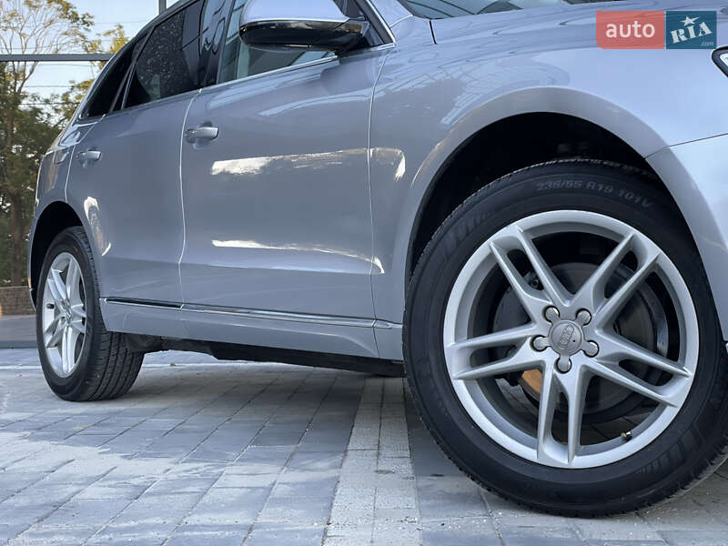 Внедорожник / Кроссовер Audi Q5 2015 в Стрые