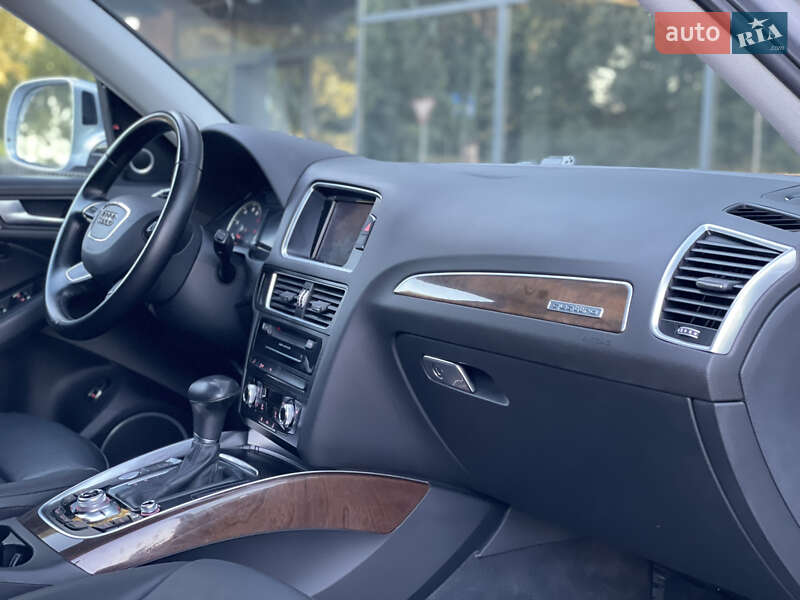 Внедорожник / Кроссовер Audi Q5 2015 в Стрые
