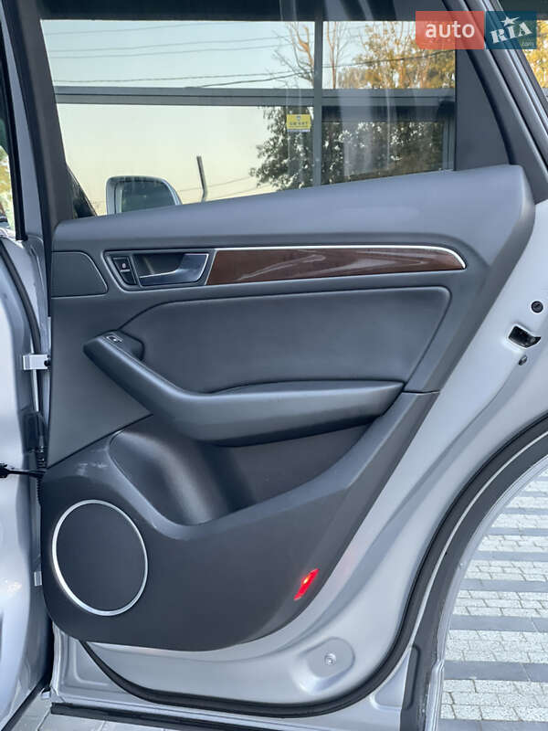 Внедорожник / Кроссовер Audi Q5 2015 в Стрые