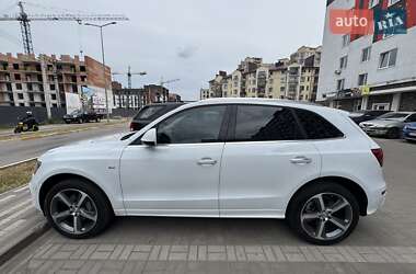 Внедорожник / Кроссовер Audi Q5 2016 в 