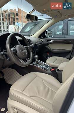 Внедорожник / Кроссовер Audi Q5 2016 в 