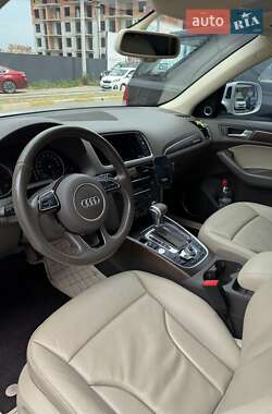 Внедорожник / Кроссовер Audi Q5 2016 в 