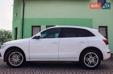 Внедорожник / Кроссовер Audi Q5 2012 в 