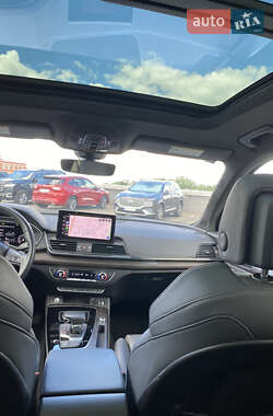 Внедорожник / Кроссовер Audi Q5 2022 в 
