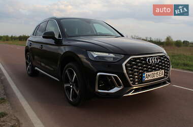 Внедорожник / Кроссовер Audi Q5 2021 в 